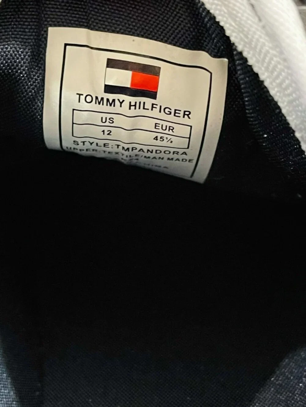 Tommy Hilfiger Men’s Canvas Low-Top Sneakers Shoes White, Size 12 (New)